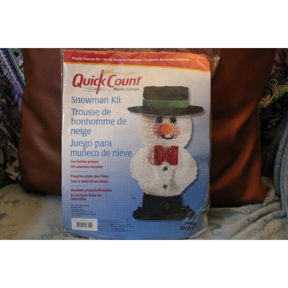 New Vintage Snowman Kit Quick Count Plastic Canvas 3057351 Christmas Uniek NOS